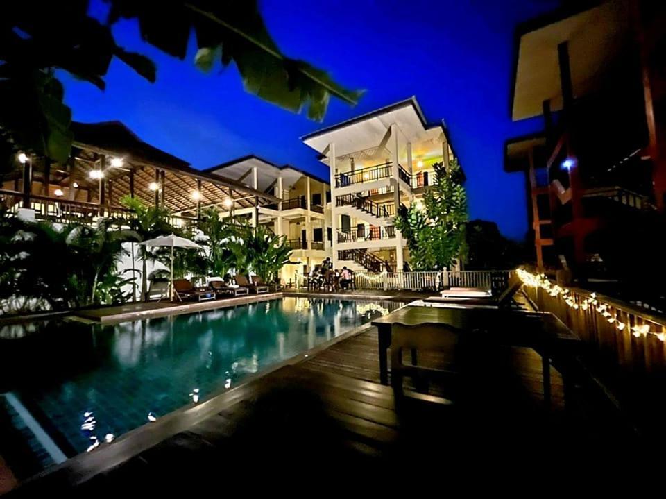 Rainforest Huahin Village Hotel Exterior photo